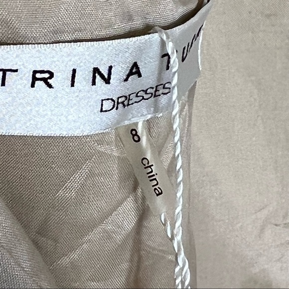 NWT TRINA TURK SHEER LACE MINI NUDE DRESS Sz 8 Party - Picture 9 of 11